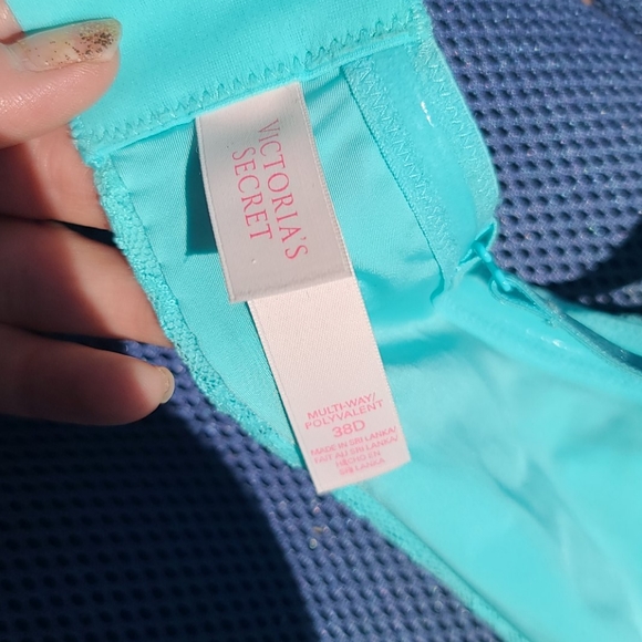 Victoria's Secret bra - Picture 3 of 3